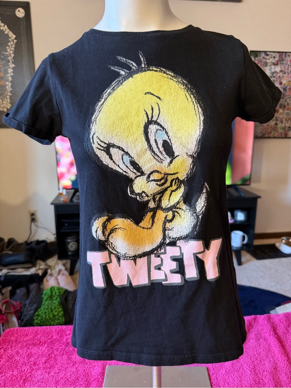 Looney Tunes Black Tweety Bird Tshirt